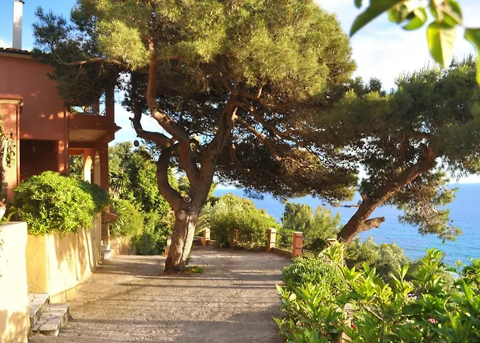 Takis On A With Private Garden And Sea View Pelekas