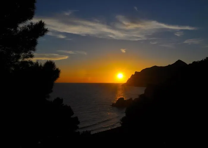 Takis On A With Private Garden And Sea View Appartamento
