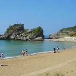 Takis On A With Private Garden And Sea View Appartement